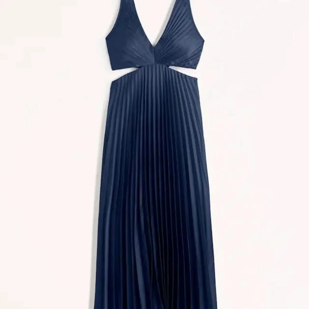 Abercrombie & Fitch Giselle Satin Pleated Cutout Maxi Dress Navy Medium Tall NWT